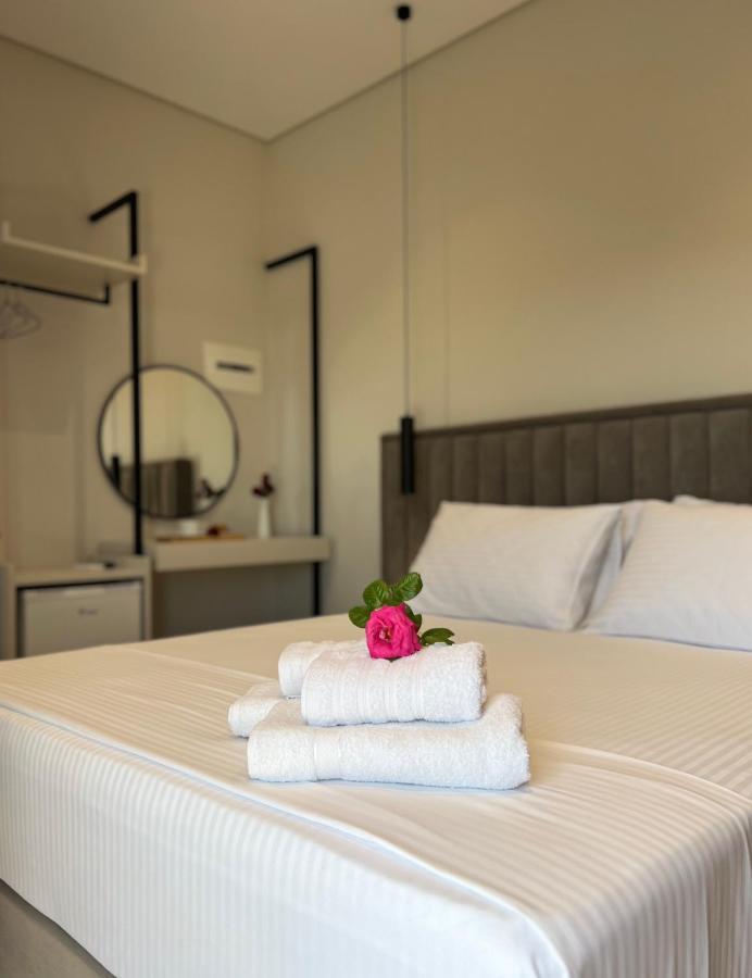 סרנדה Astoria Rooms מראה חיצוני תמונה