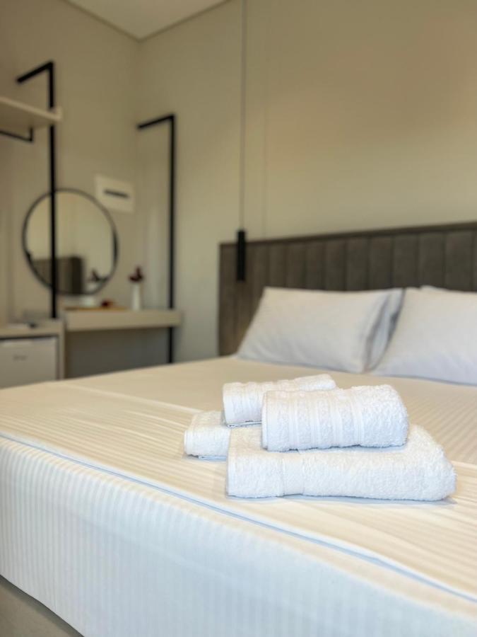 סרנדה Astoria Rooms מראה חיצוני תמונה