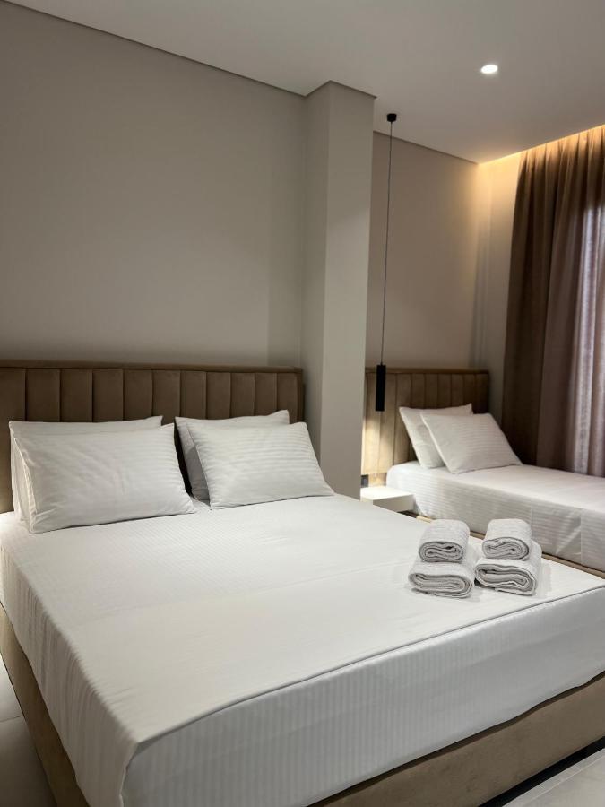 סרנדה Astoria Rooms מראה חיצוני תמונה
