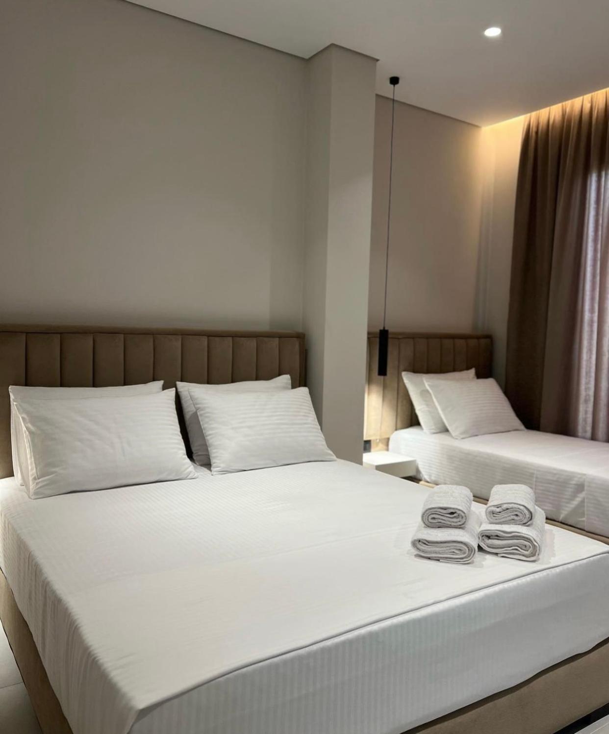 סרנדה Astoria Rooms מראה חיצוני תמונה